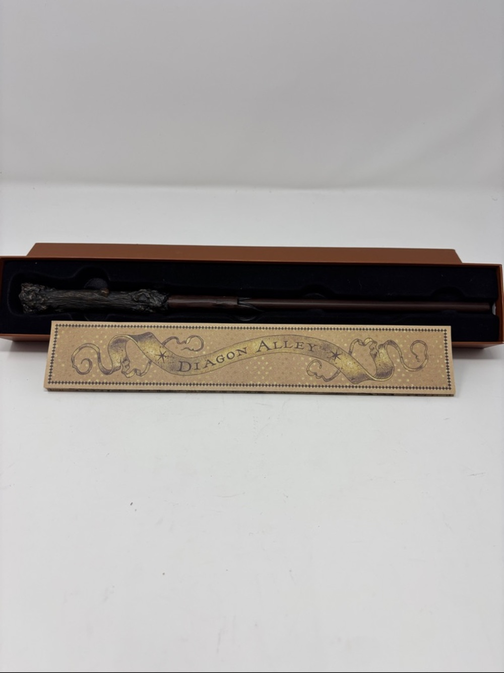 Hogsmeade Wand with Box Brown wizarding world of Harry Potter universal studios - Picture 2 of 6